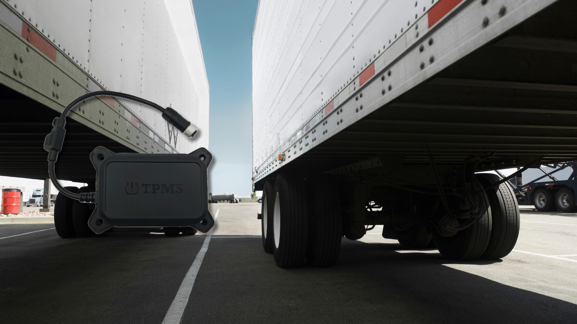 TPMS Signal Repeater - 433.92 MHz long-range RF amplifier for articulated trucks and multi-axle trailers with IP67 waterproof housing